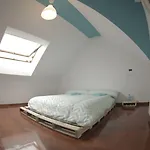 호스텔 Surf