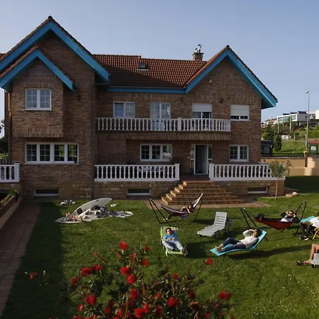 Surf Albergue *